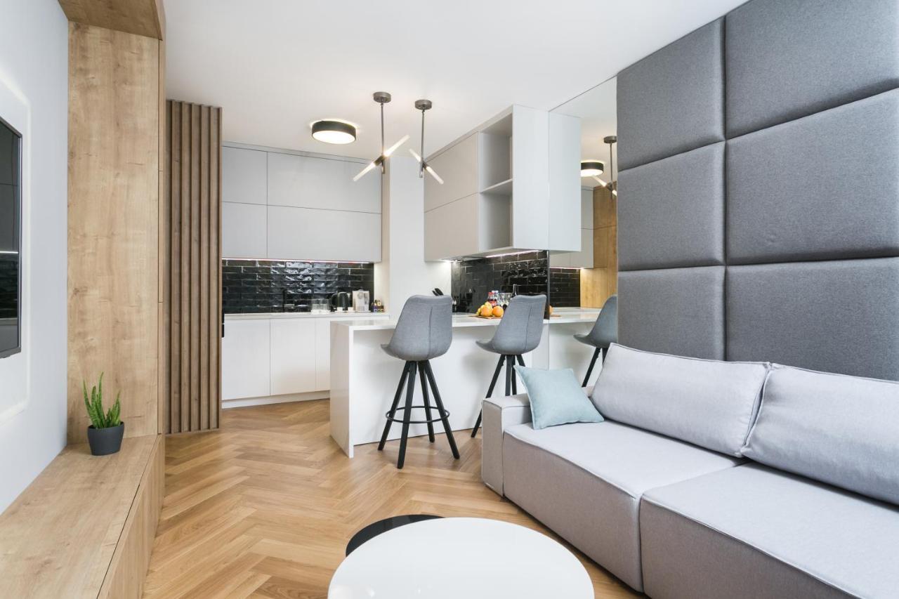 Luxury Apartments Mennica Residence - Golden Apartments - City Center ワルシャワ エクステリア 写真