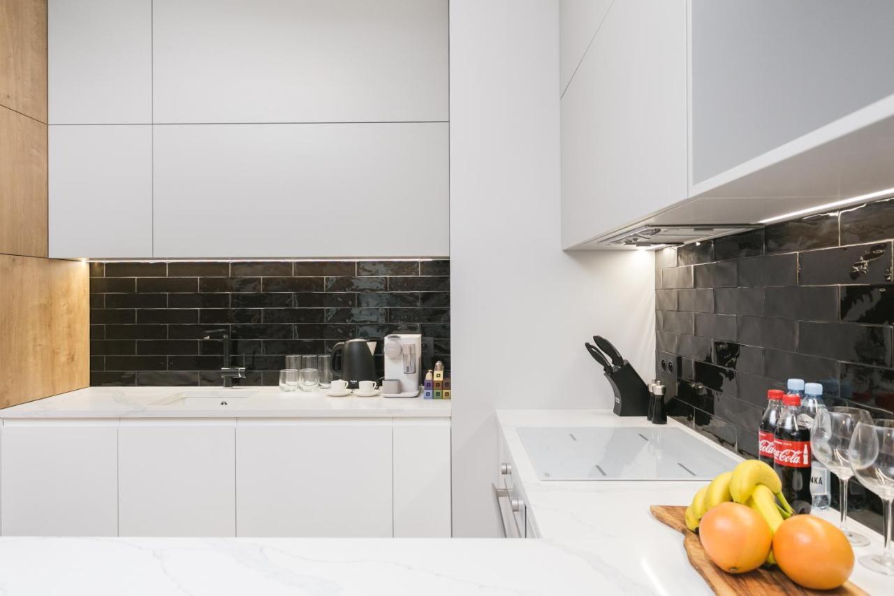 Luxury Apartments Mennica Residence - Golden Apartments - City Center ワルシャワ エクステリア 写真