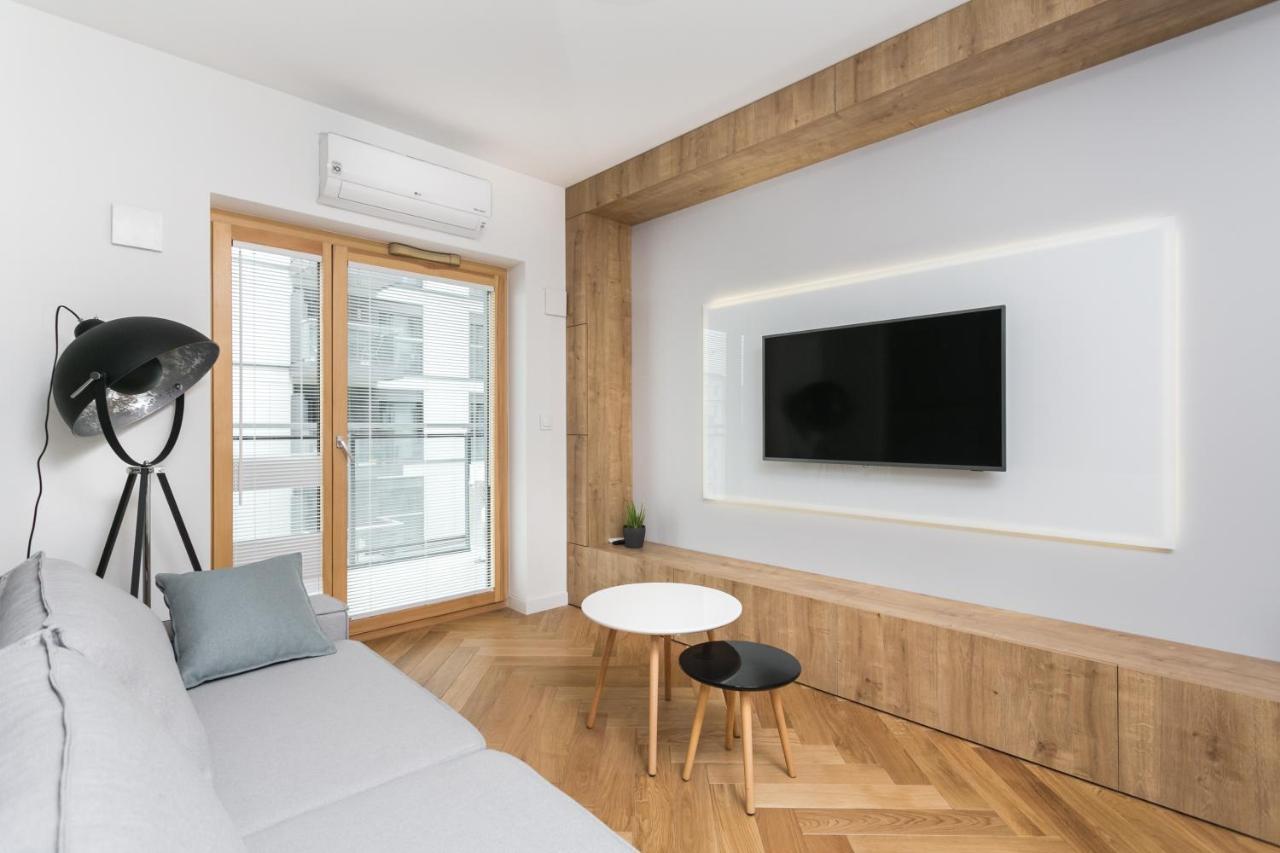 Luxury Apartments Mennica Residence - Golden Apartments - City Center ワルシャワ エクステリア 写真
