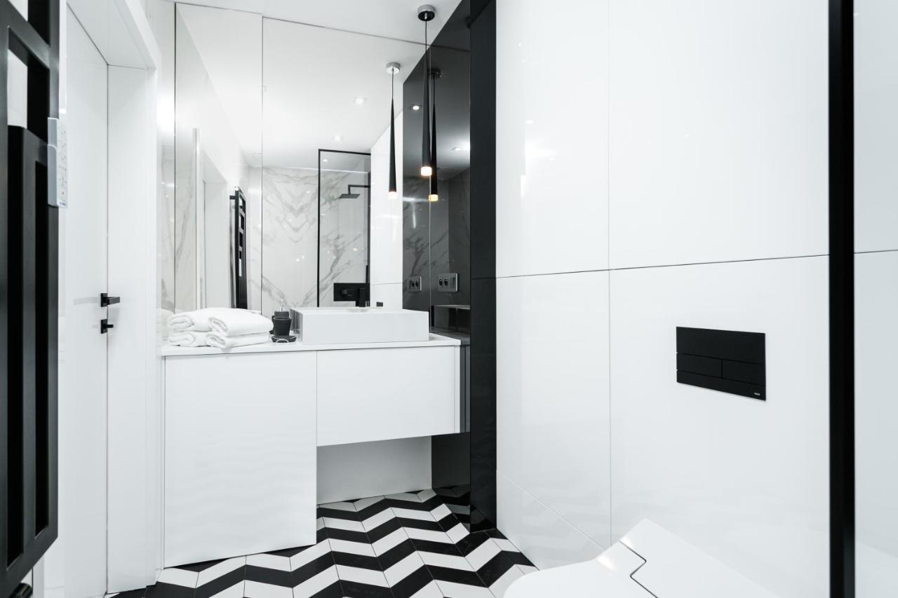 Luxury Apartments Mennica Residence - Golden Apartments - City Center ワルシャワ エクステリア 写真
