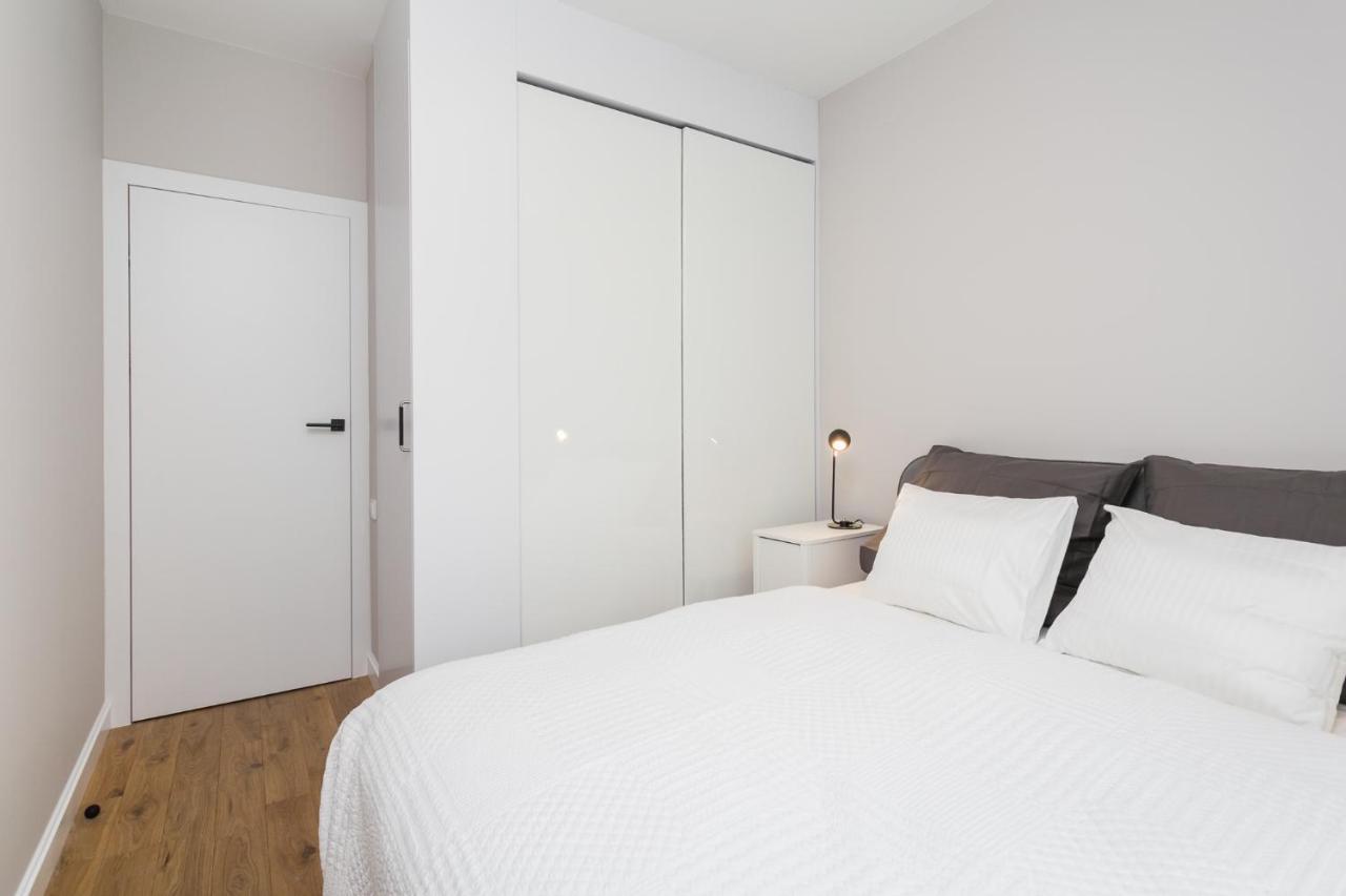 Luxury Apartments Mennica Residence - Golden Apartments - City Center ワルシャワ エクステリア 写真