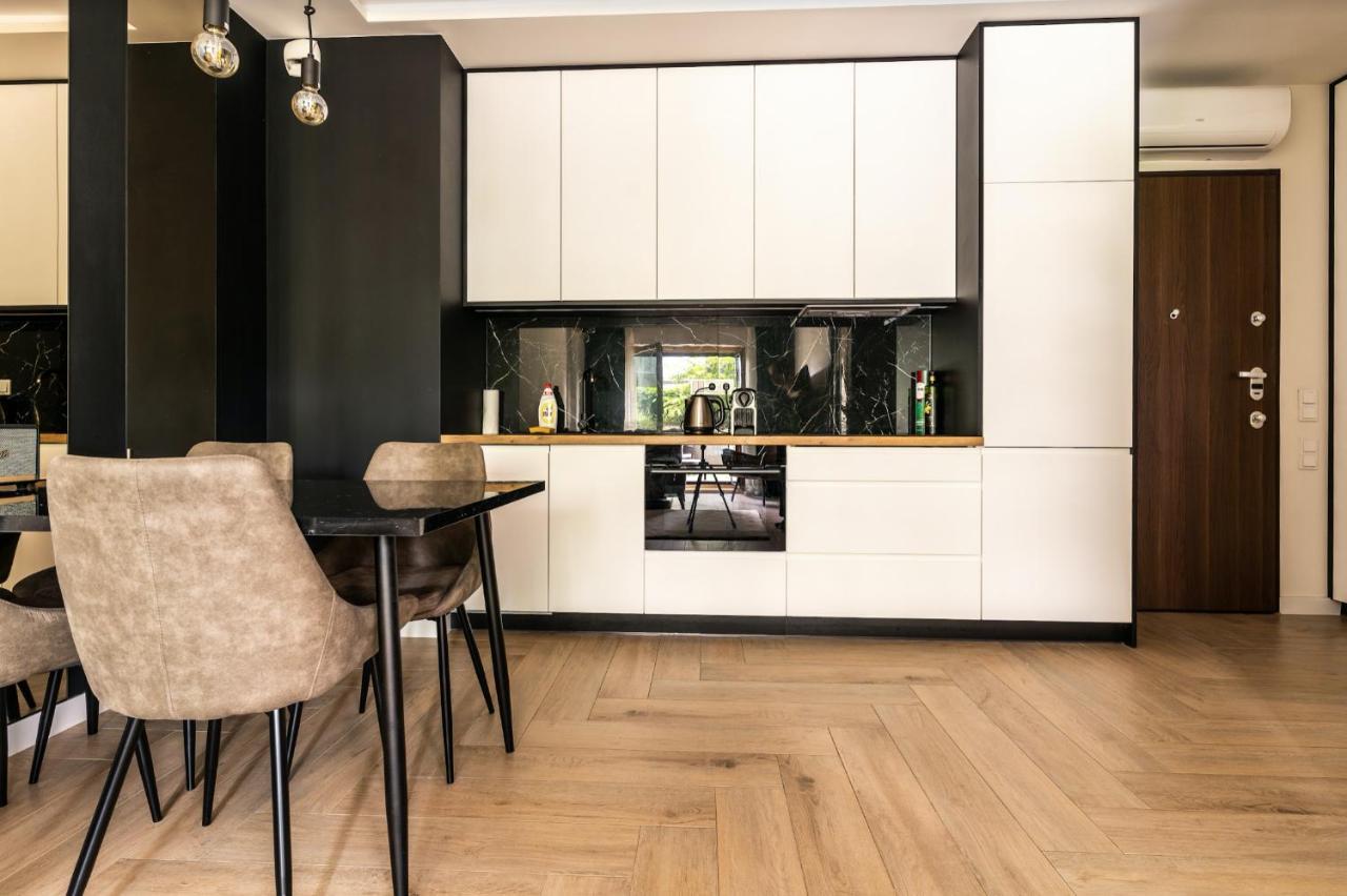 Luxury Apartments Mennica Residence - Golden Apartments - City Center ワルシャワ エクステリア 写真