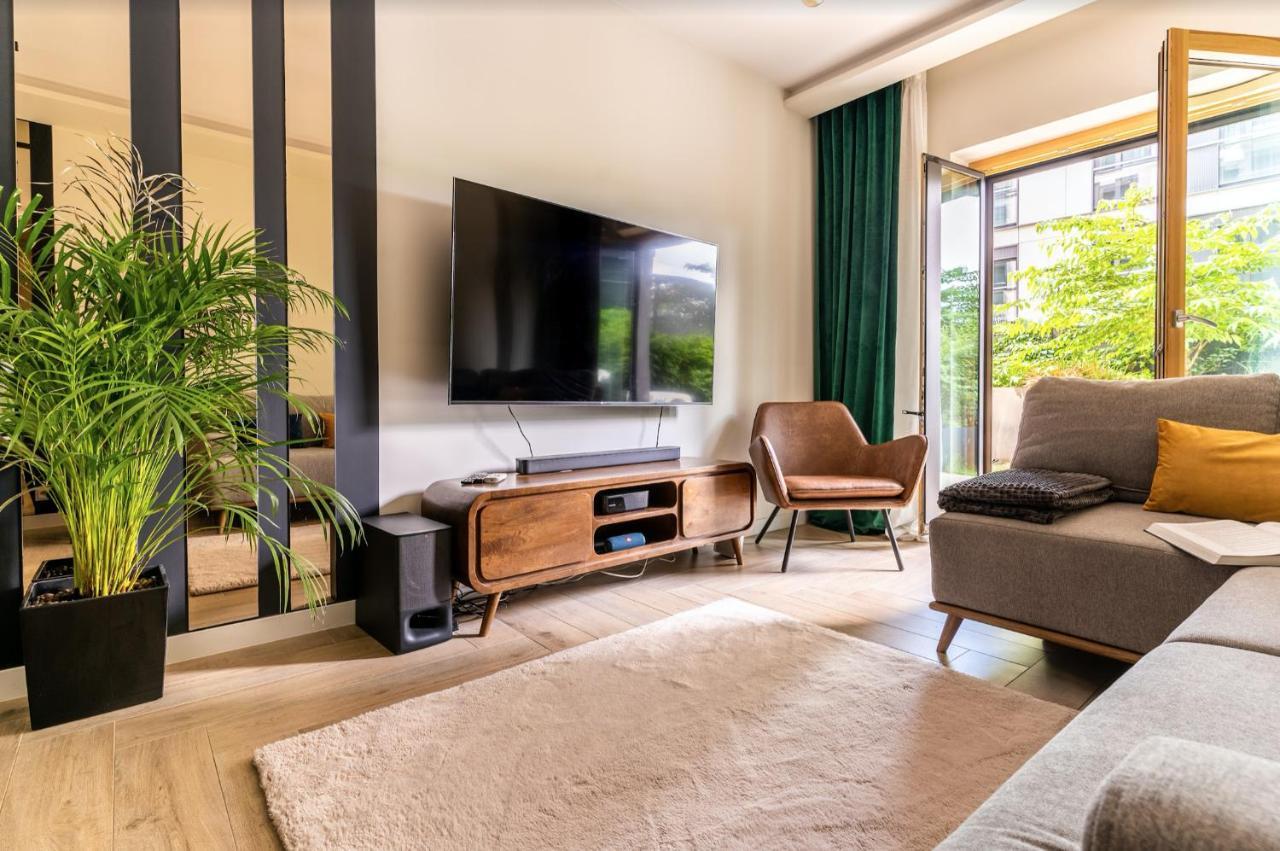 Luxury Apartments Mennica Residence - Golden Apartments - City Center ワルシャワ エクステリア 写真